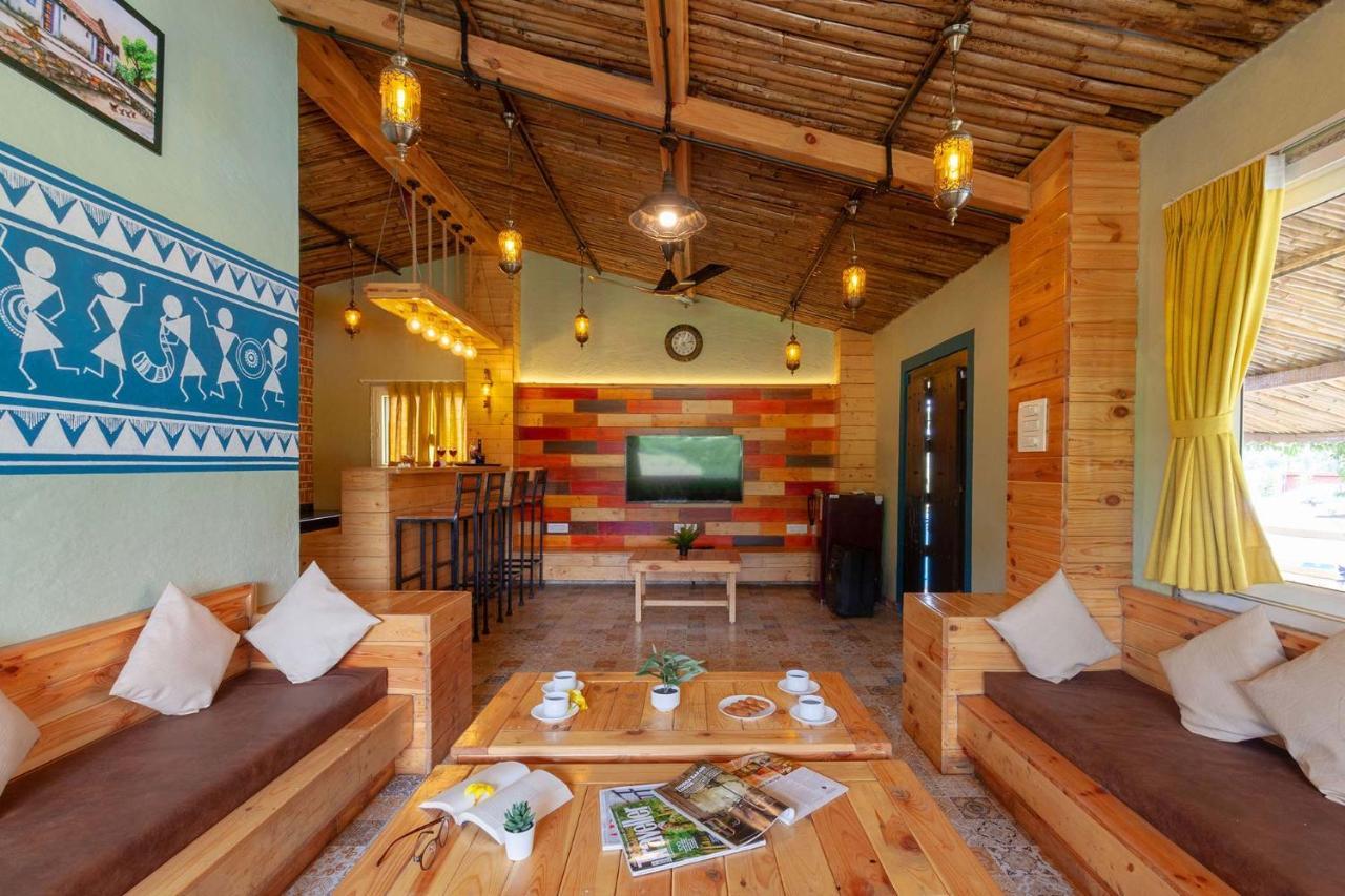Stayvista's Ficus Farms: Mountain-View Retreat with Rustic Charm & Entertainment Igatpuri Exterior photo